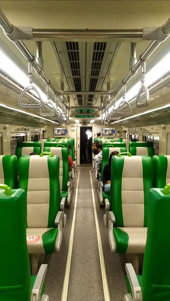 Mencoba Kereta Bandara YIA