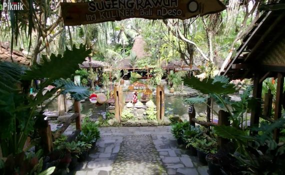 Bali Ndeso Kampung Flory & Selfie Park, Sleman: Incredibly Beautiful! Bali Ndeso Kampung Flory 1
